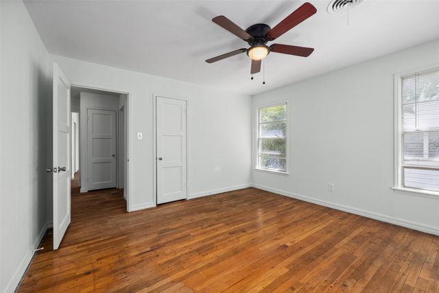 4406 Wayne Court S, Haltom City, TX 76117