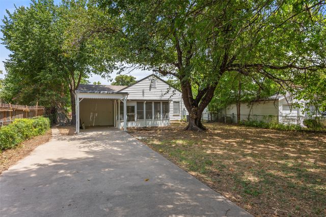 4406 Wayne Court S, Haltom City, TX 76117