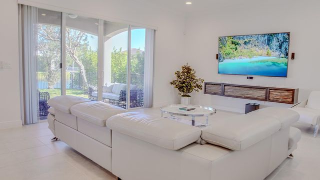 9911 S Miralago Way, Parkland, FL 33076