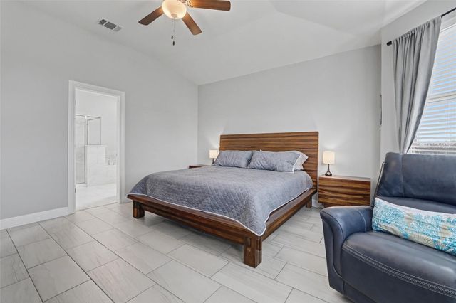 132 Birkshire DR, Georgetown, TX 78626