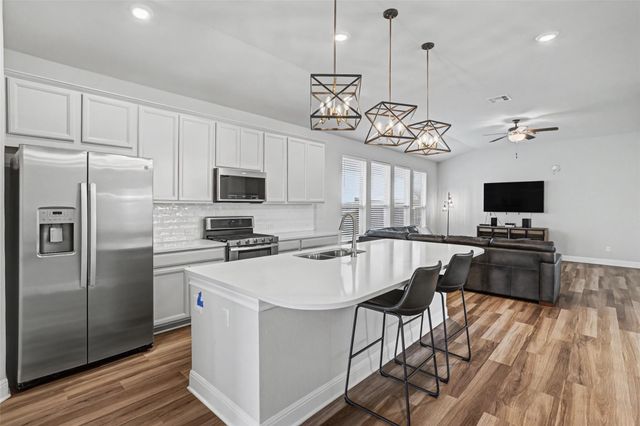 132 Birkshire DR, Georgetown, TX 78626