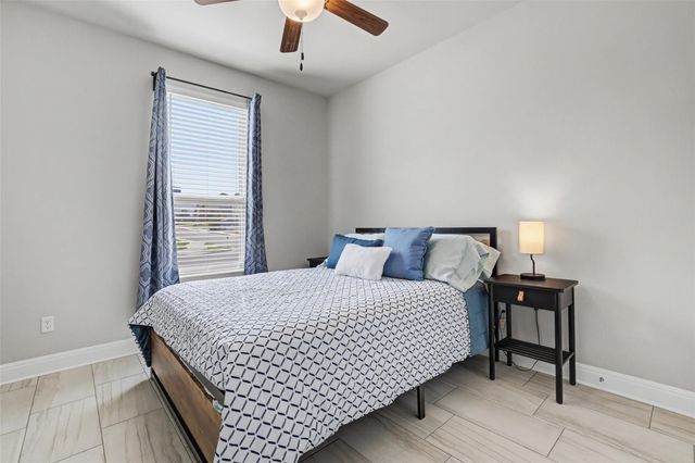 132 Birkshire DR, Georgetown, TX 78626