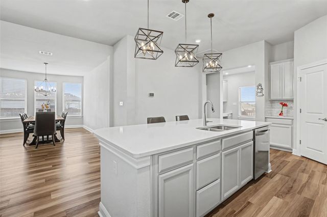 132 Birkshire DR, Georgetown, TX 78626