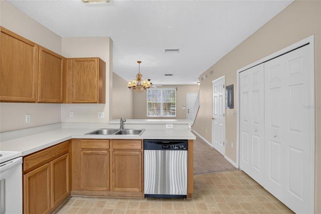 6134 OSPREY LAKE CIRCLE, Riverview, FL 33578