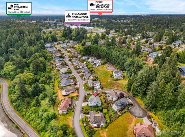 2790 Chambers Bay Drive, Steilacoom, WA 98388