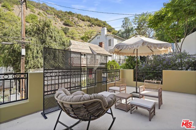 9842 Portola Drive, Beverly Hills, CA 90210