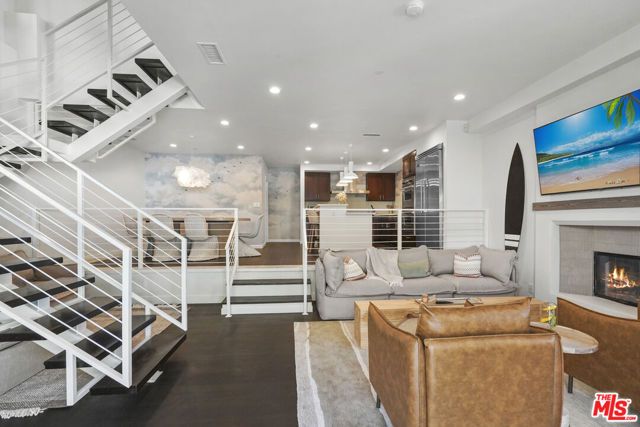 9842 Portola Drive, Beverly Hills, CA 90210