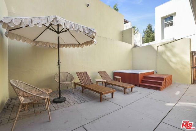 9842 Portola Drive, Beverly Hills, CA 90210
