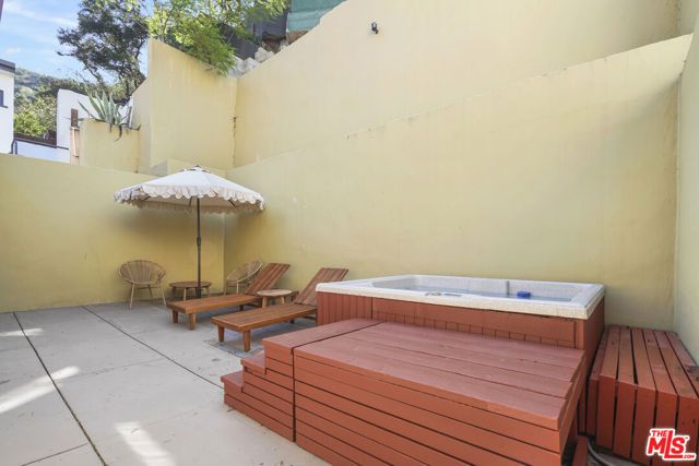 9842 Portola Drive, Beverly Hills, CA 90210