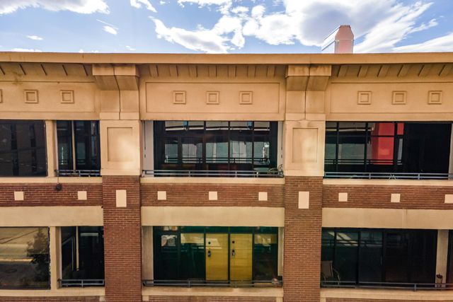 600 Central Avenue SW 3F, Albuquerque, NM 87102