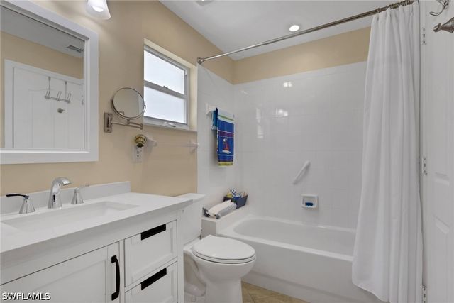 2266 STACIL CIR, Naples, FL 34109