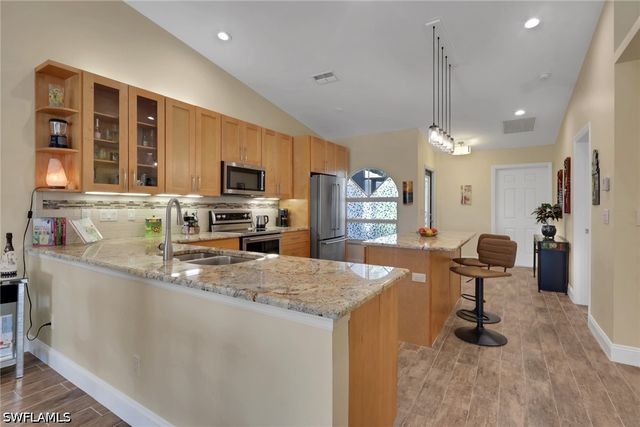 2266 STACIL CIR, Naples, FL 34109