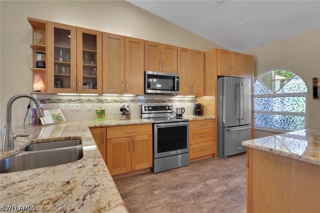 2266 STACIL CIR, Naples, FL 34109