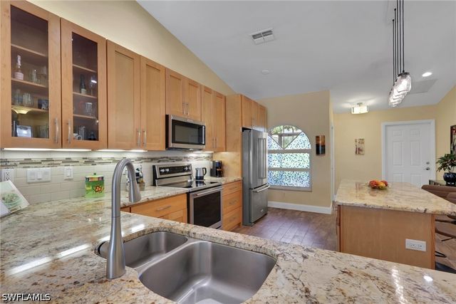 2266 STACIL CIR, Naples, FL 34109