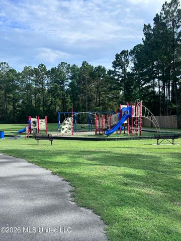 11010 Pin Oak Drive, Biloxi, MS 39532