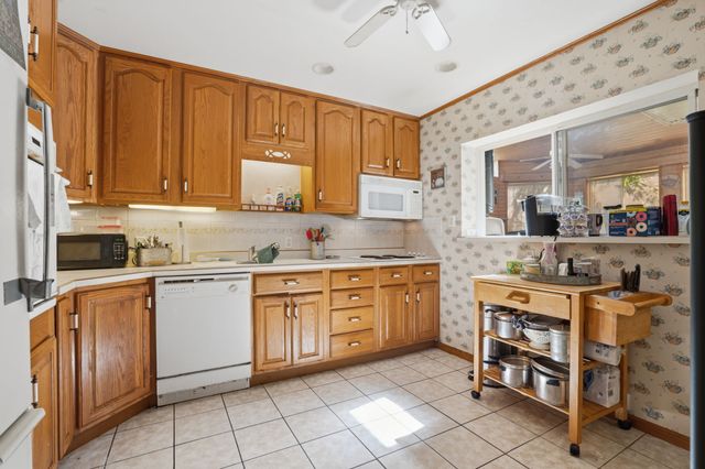 435 Gilmore Street, Dubuque, IA 52001