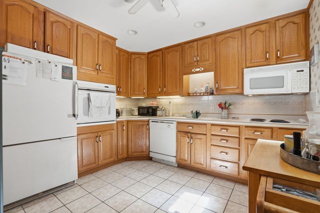435 Gilmore Street, Dubuque, IA 52001