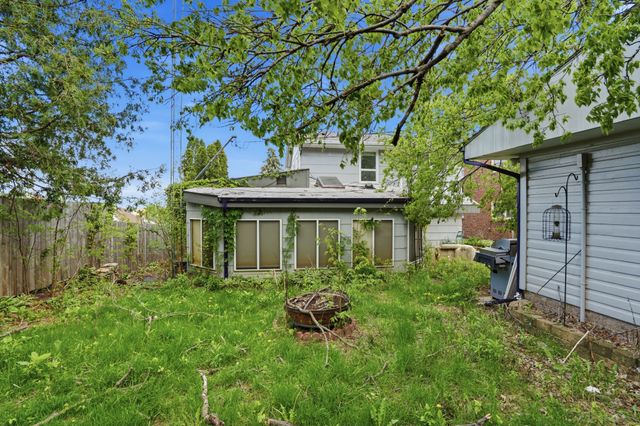 435 Gilmore Street, Dubuque, IA 52001