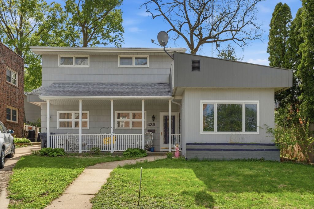 435 Gilmore Street, Dubuque, IA 52001