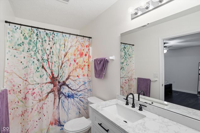 10632 Ashview Drive, Fishers, IN 46038