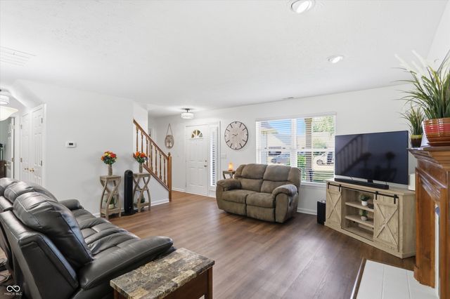 10632 Ashview Drive, Fishers, IN 46038