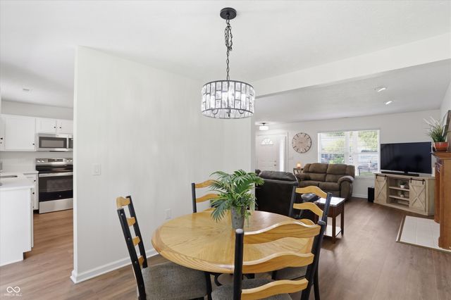 10632 Ashview Drive, Fishers, IN 46038