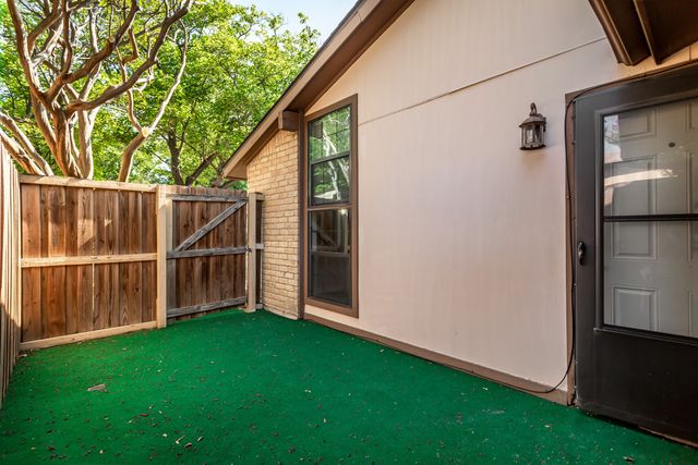 5612 Harvest Hill Road, Dallas, TX 75230