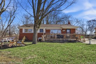 543 McMunn Street, South Lyon, MI 48178