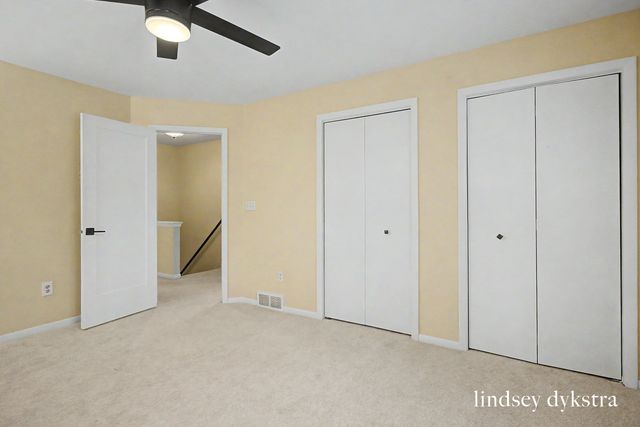 2814 Burrwick Drive SE, Grand Rapids, MI 49546