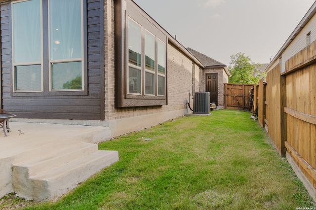12184 Tower Forest, San Antonio, TX 78253