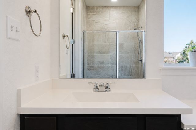 12184 Tower Forest, San Antonio, TX 78253