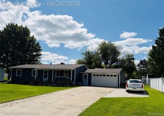 4298 Cardinal Drive, Grand Blanc Charter Township, MI 48439