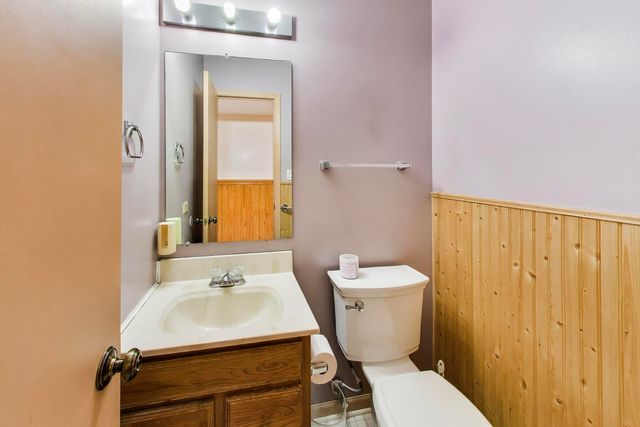 1021 Warwick Circle S, Hoffman Estates, IL 60169