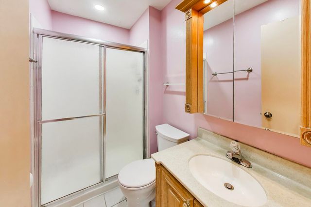 1021 Warwick Circle S, Hoffman Estates, IL 60169