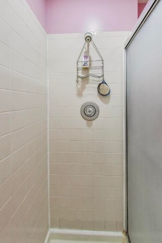 1021 Warwick Circle S, Hoffman Estates, IL 60169