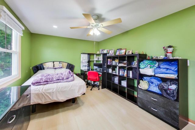 1021 Warwick Circle S, Hoffman Estates, IL 60169