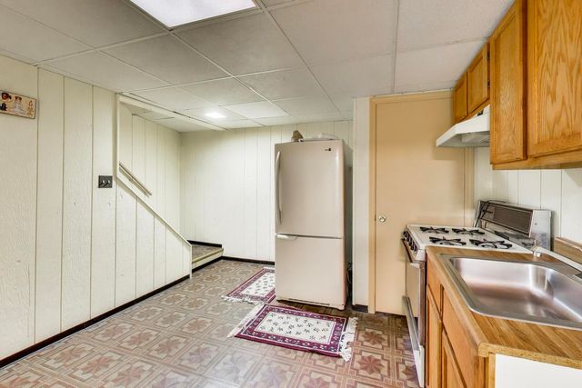 1021 Warwick Circle S, Hoffman Estates, IL 60169