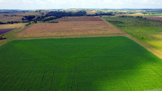 2550 York Creek Rd, New Braunfels, TX 78130