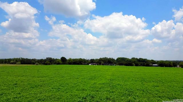 2550 York Creek Rd, New Braunfels, TX 78130