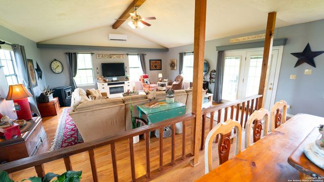 2550 York Creek Rd, New Braunfels, TX 78130