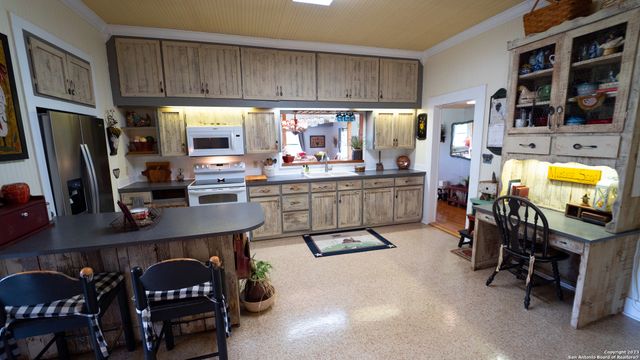 2550 York Creek Rd, New Braunfels, TX 78130