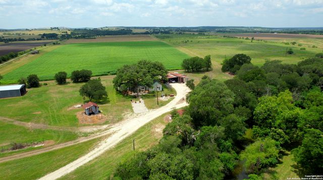 2550 York Creek Rd, New Braunfels, TX 78130
