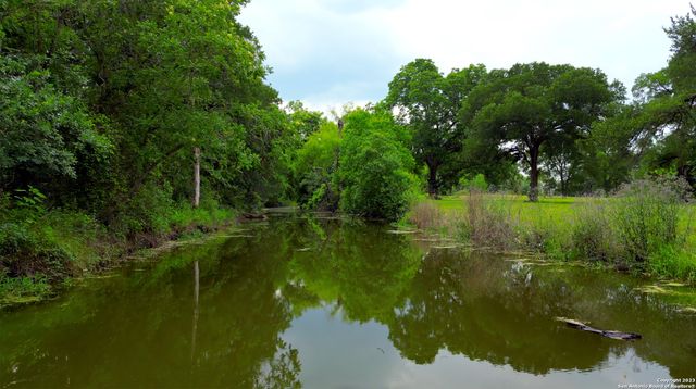 2550 York Creek Rd, New Braunfels, TX 78130