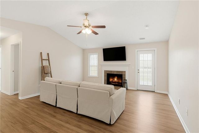 238 Ivy Hills Circle, Mount Airy, GA 30563
