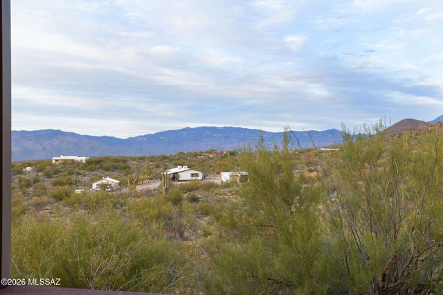 11361 S Lava Peak Avenue, Vail, AZ 85641