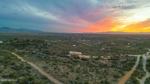 11361 S Lava Peak Avenue, Vail, AZ 85641