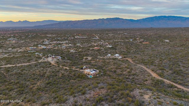 11361 S Lava Peak Avenue, Vail, AZ 85641