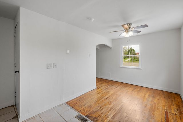 276 E Miller AVENUE, Munhall, PA 15120
