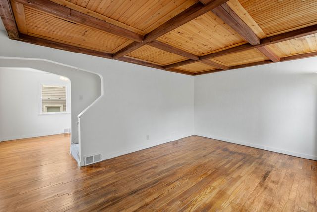276 E Miller AVENUE, Munhall, PA 15120
