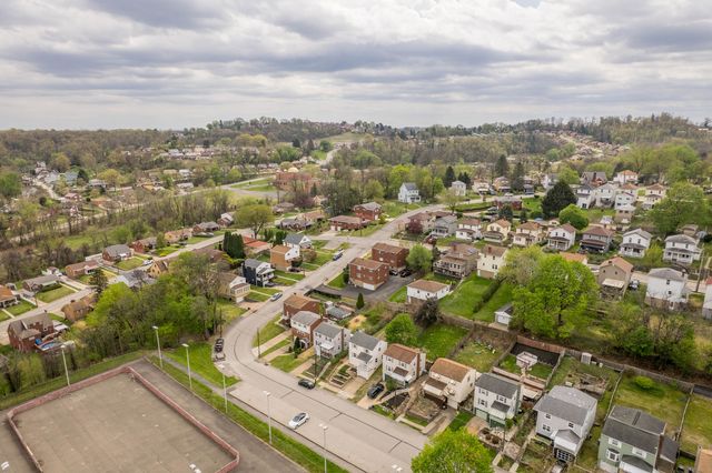 276 E Miller AVENUE, Munhall, PA 15120